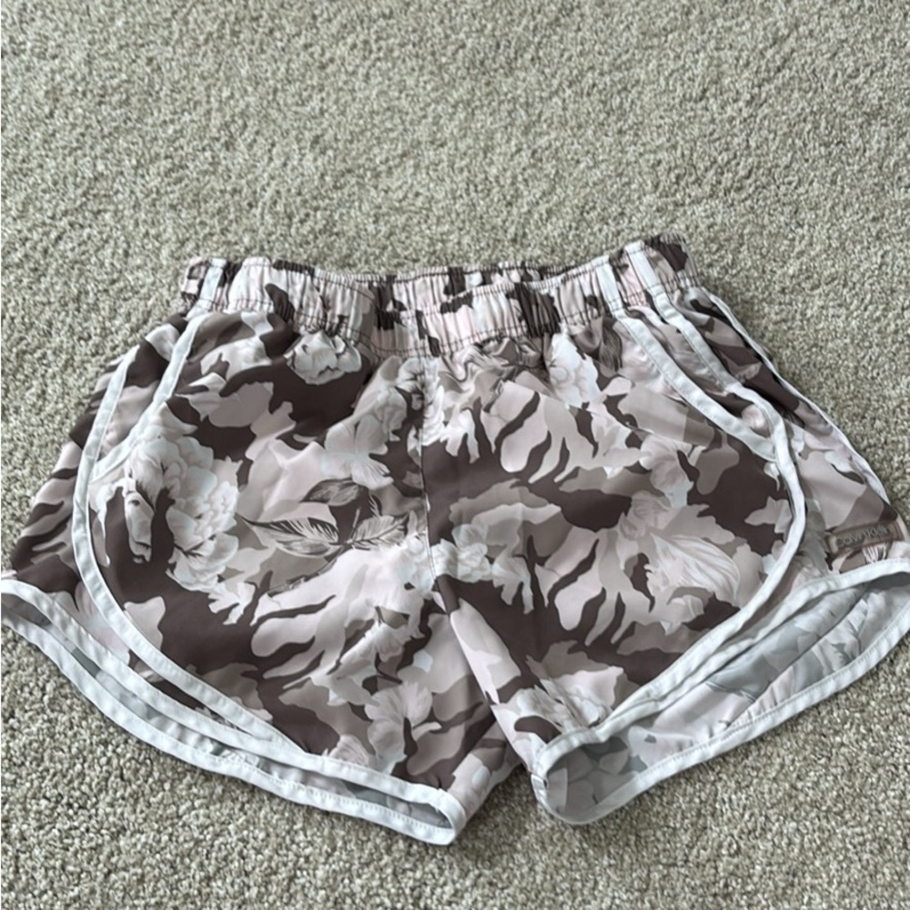 Floral Calvin Klein Women's small Shorts